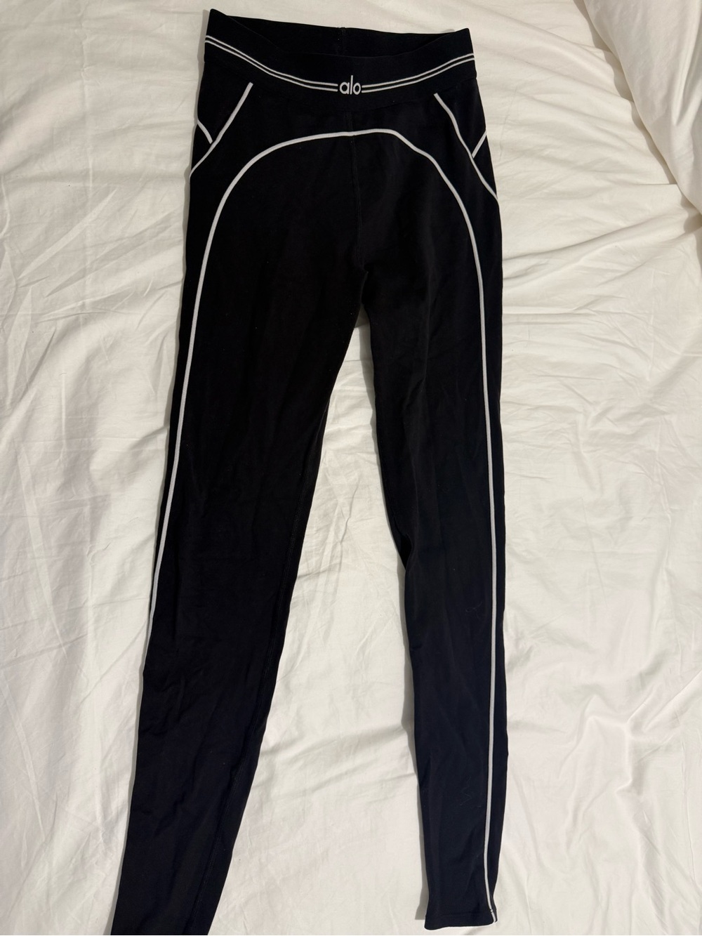 Alo Yoga - Airbrush High Waist Heart Throb Legging (bra posted seperately) - Picture 3 of 7